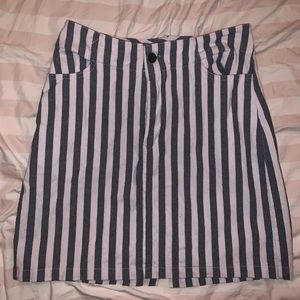 STRIPED BRANDY MELVILLE SKIRT